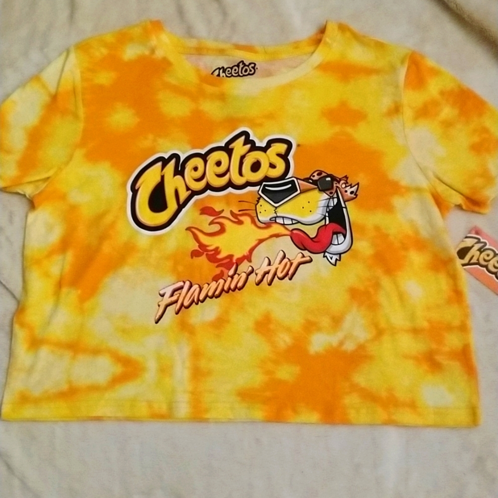 🔥🌶️   NWT junior medium and large  Flaming hot Cheetos crop top